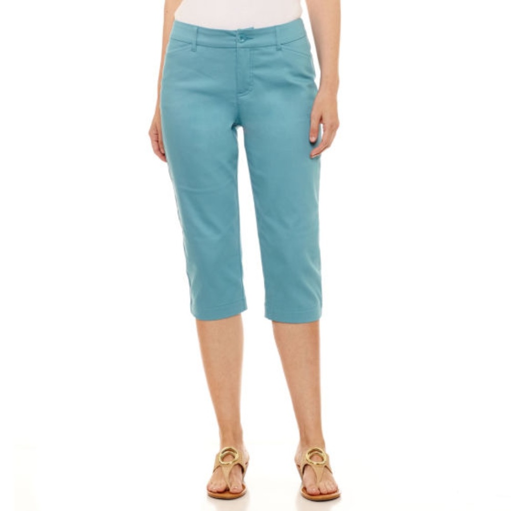 St. John's Bay Classic Stretch Fabric capri - Picture 1 of 4